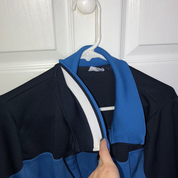 Jacket💛 - Picture 3 of 6